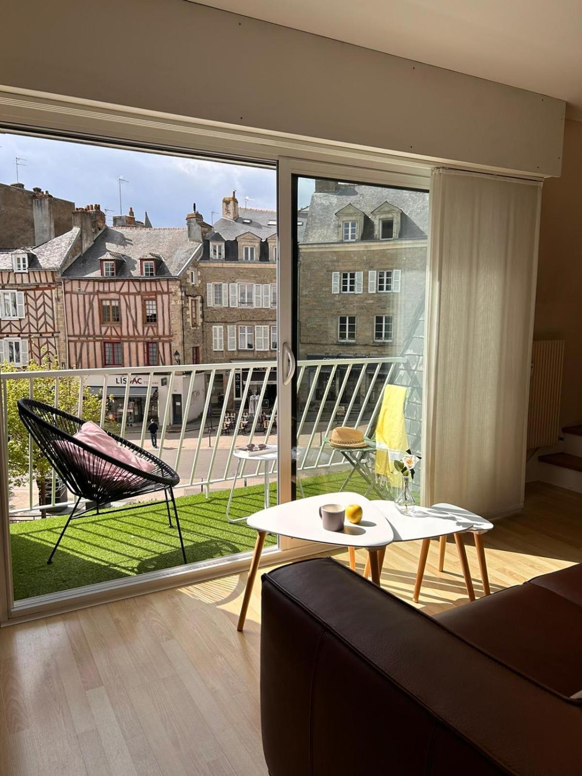 Laroche Grand Duplex Dans Le Centre Historique Avec Garage Διαμέρισμα Βαν Εξωτερικό φωτογραφία